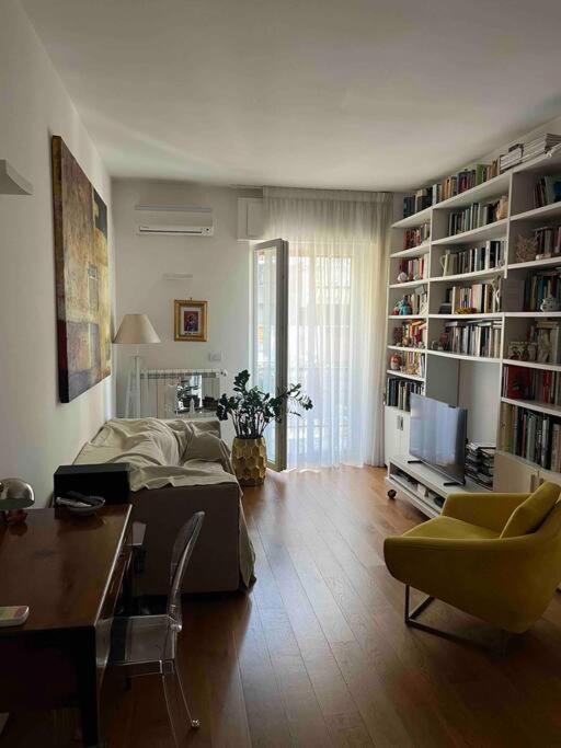 Umbertina Apartment Bari Luaran gambar