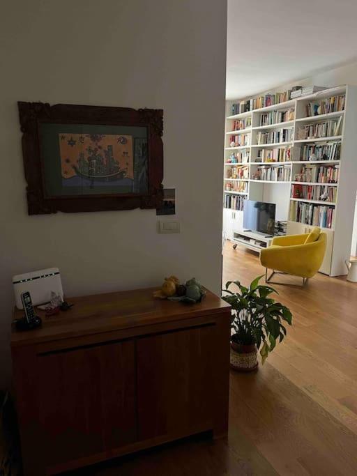 Umbertina Apartment Bari Luaran gambar